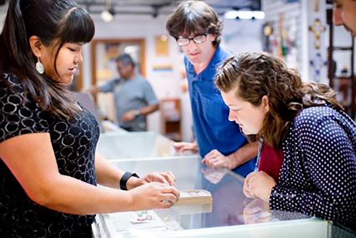 shoppers-at-red-cloud-indian-school